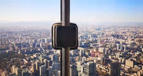 “中國尊”上的UltraRope碳纖維帶